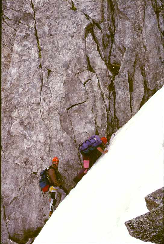 Couloir, das uns auf den Verbindungsgrat zur�ck f�hrt